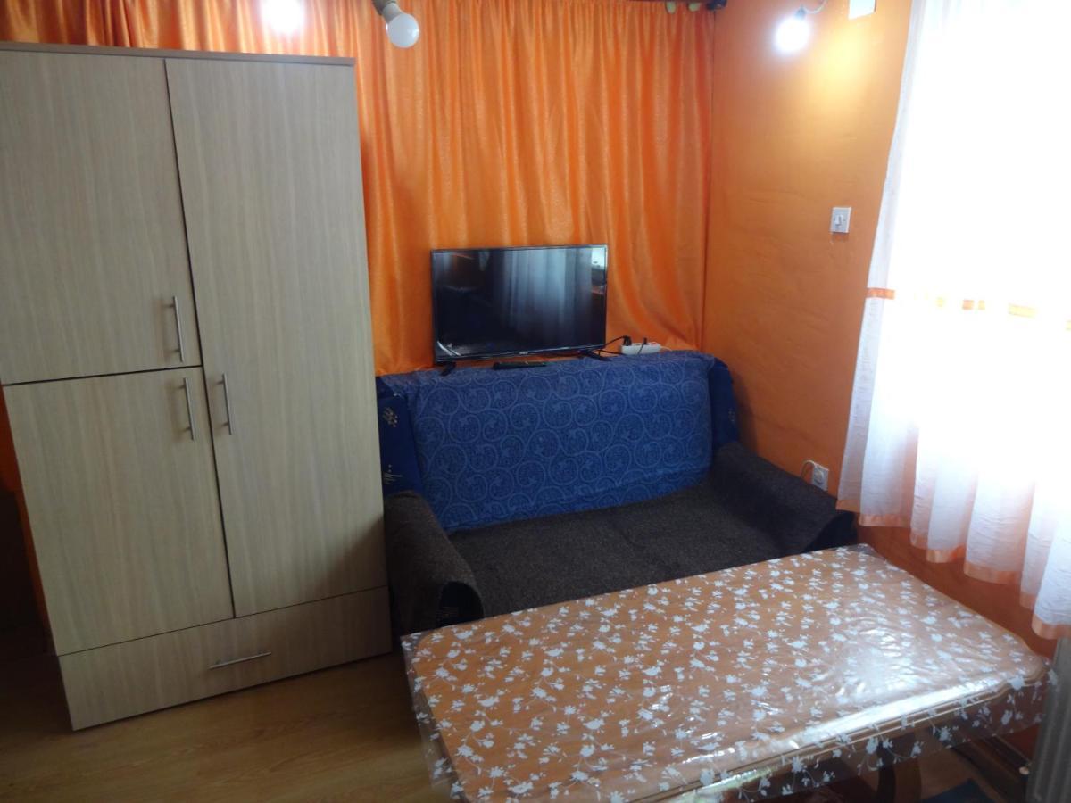 Virmal Hotel Foca Bagian luar foto